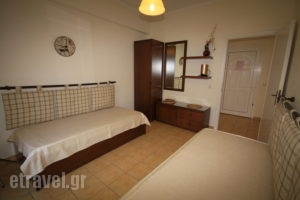 Angelos Karastergios Studios_accommodation_in_Apartment_Macedonia_Halkidiki_Paradisos