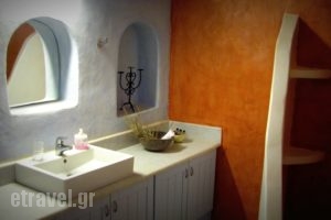 Guesthouse Kalitsi_best prices_in_Room_Cyclades Islands_Sandorini_Vothonas