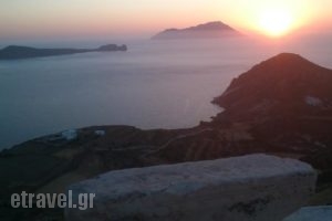 Kastro Milos_lowest prices_in_Hotel_Cyclades Islands_Milos_Milos Chora