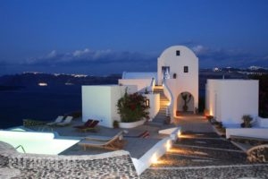 Apanemo_travel_packages_in_Cyclades Islands_Sandorini_Akrotiri