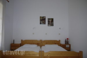 Crystal Rooms_best prices_in_Hotel_Sporades Islands_Skopelos_Skopelos Chora