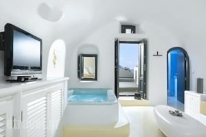 Blue Canaves Boutique Villa_travel_packages_in_Cyclades Islands_Sandorini_Sandorini Rest Areas