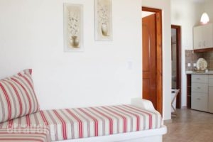 Mirabeli Studios_best deals_Hotel_Cyclades Islands_Milos_Milos Chora