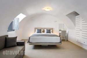 Central Fira Hotel_best deals_Hotel_Cyclades Islands_Sandorini_Fira