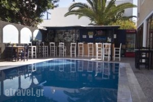 Anny Studios Perissa Beach_lowest prices_in_Hotel_Cyclades Islands_Sandorini_Sandorini Chora