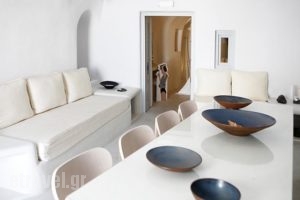 Santoniro Villa_travel_packages_in_Cyclades Islands_Sandorini_Sandorini Chora