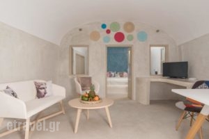 Lagadi Suites_travel_packages_in_Cyclades Islands_Sandorini_Sandorini Chora